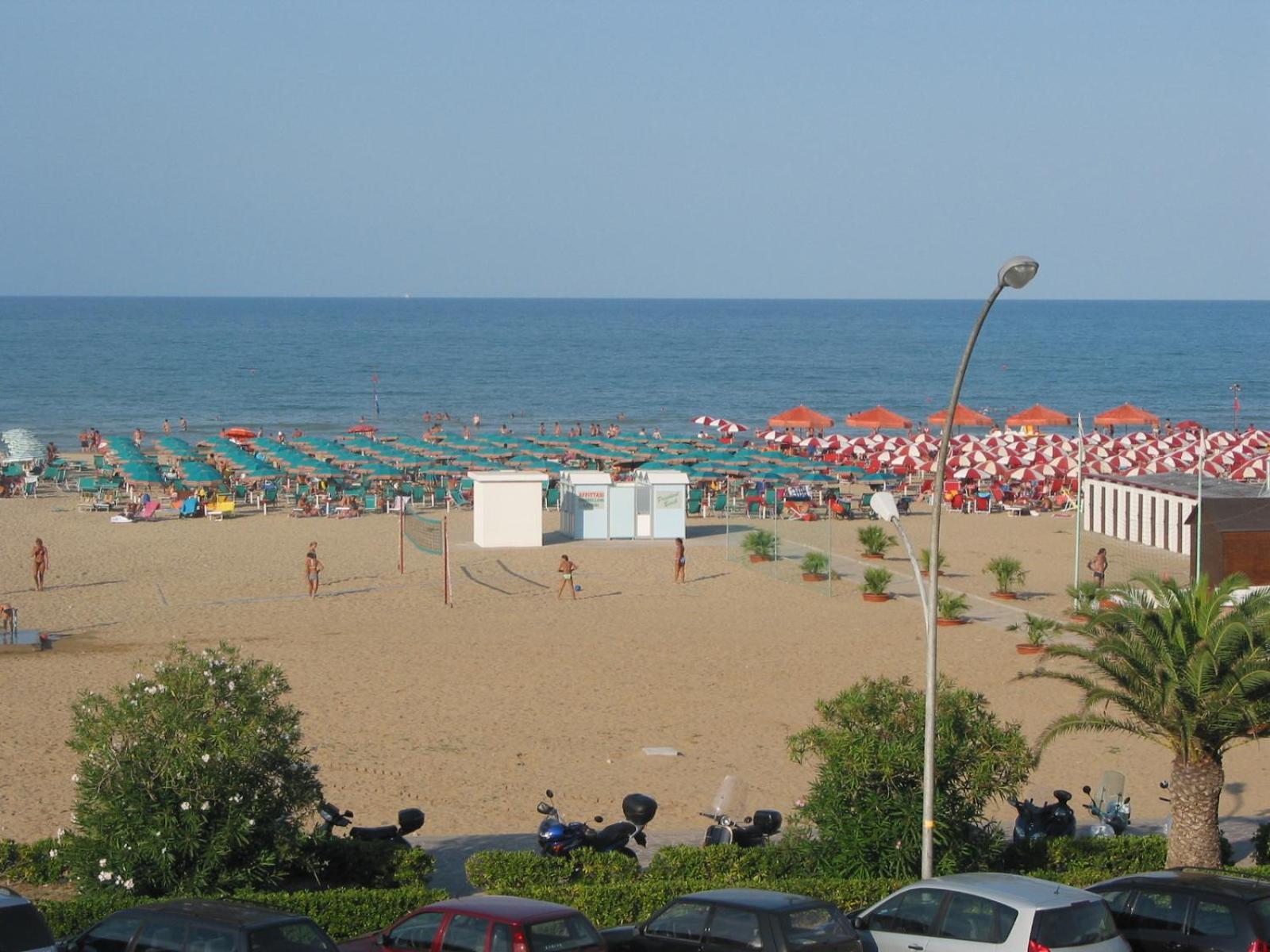 Hotel President Васто Экстерьер фото