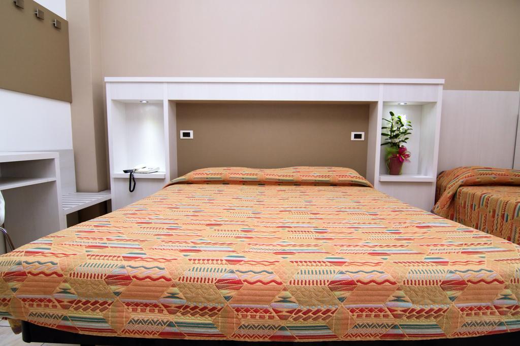 Hotel President Васто Экстерьер фото